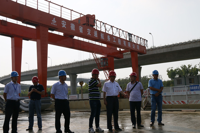 合肥城市軌道交通有限公司總會計師王德文一行赴合軌4號線3標潛口路站觀摩學習 合肥城市軌道交通有限公司總會計師王德文一行赴合軌4號線3標潛口路站觀摩學習